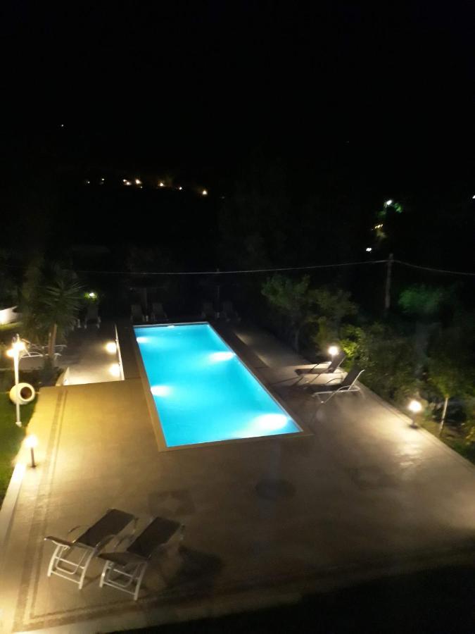 Manos Studios Kolios Exteriér fotografie